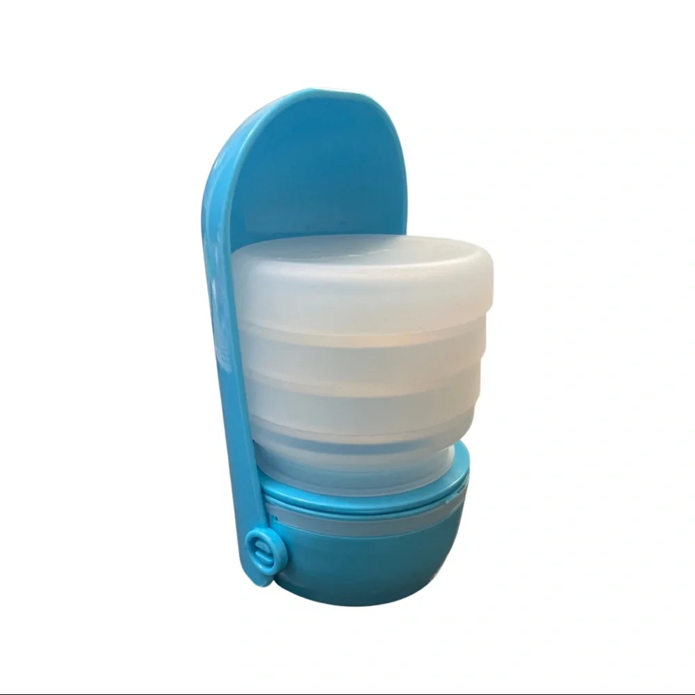 Pet expandable silicone water bottle